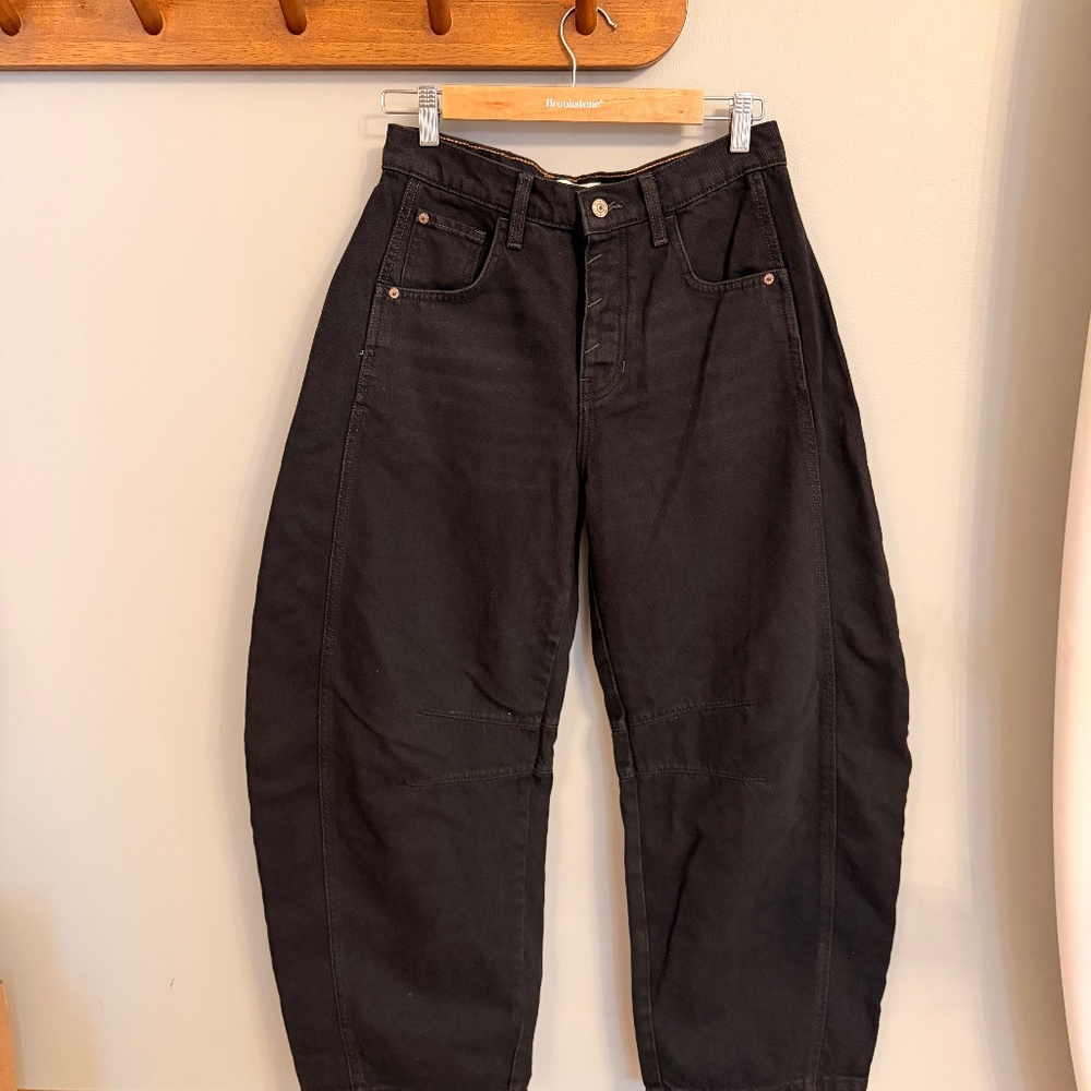 Free people black barrel Jean